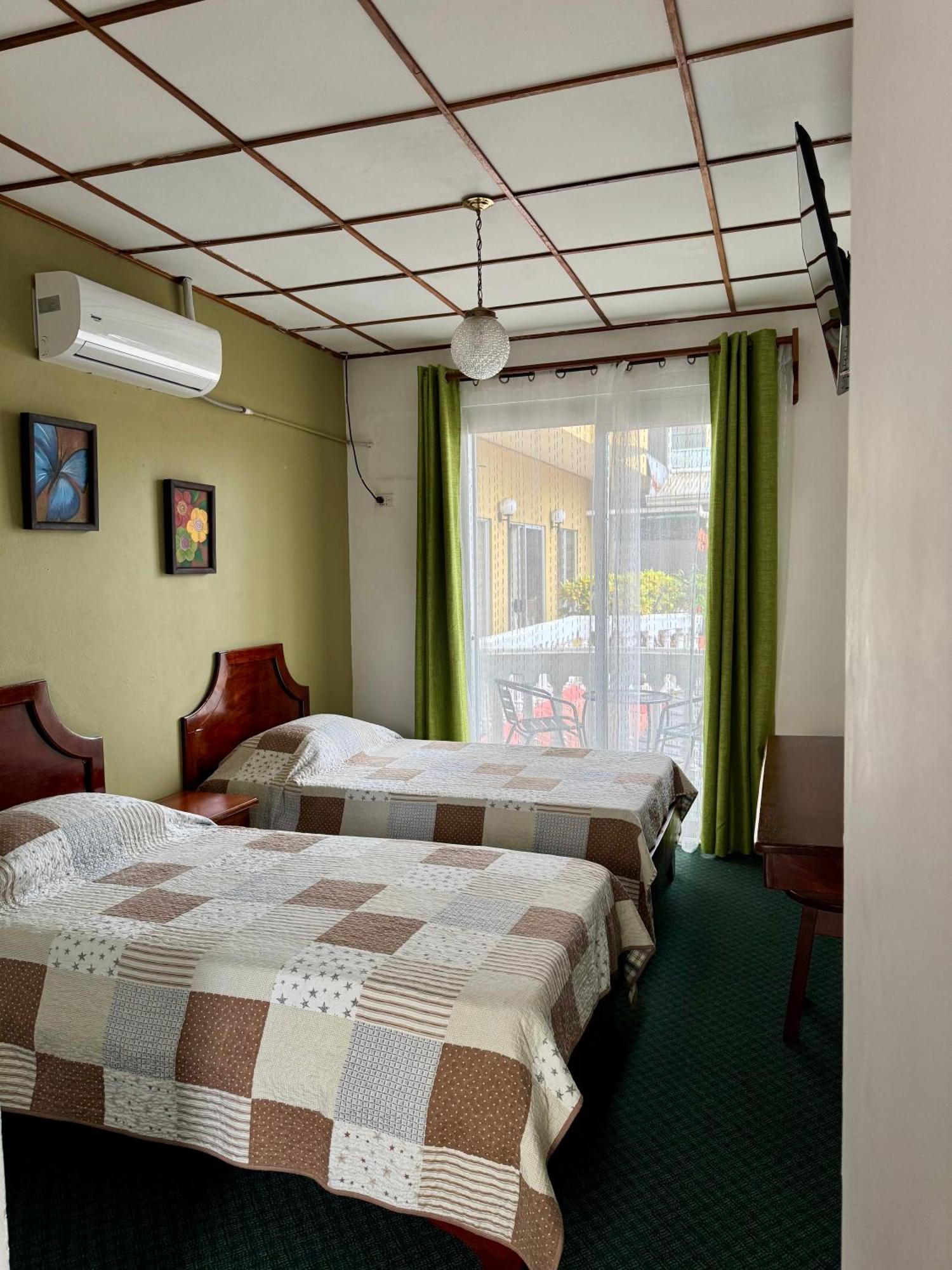 Hotel Malinche Quepos Extérieur photo