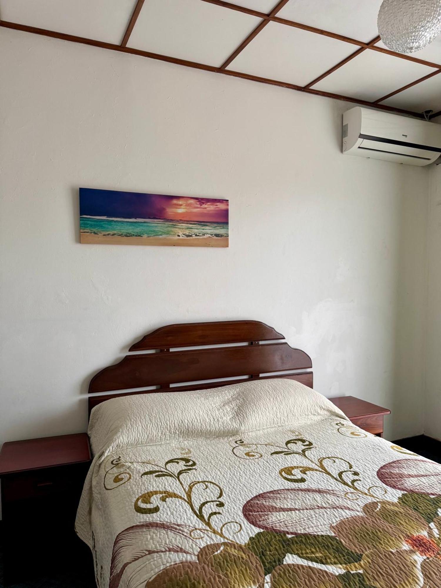 Hotel Malinche Quepos Extérieur photo